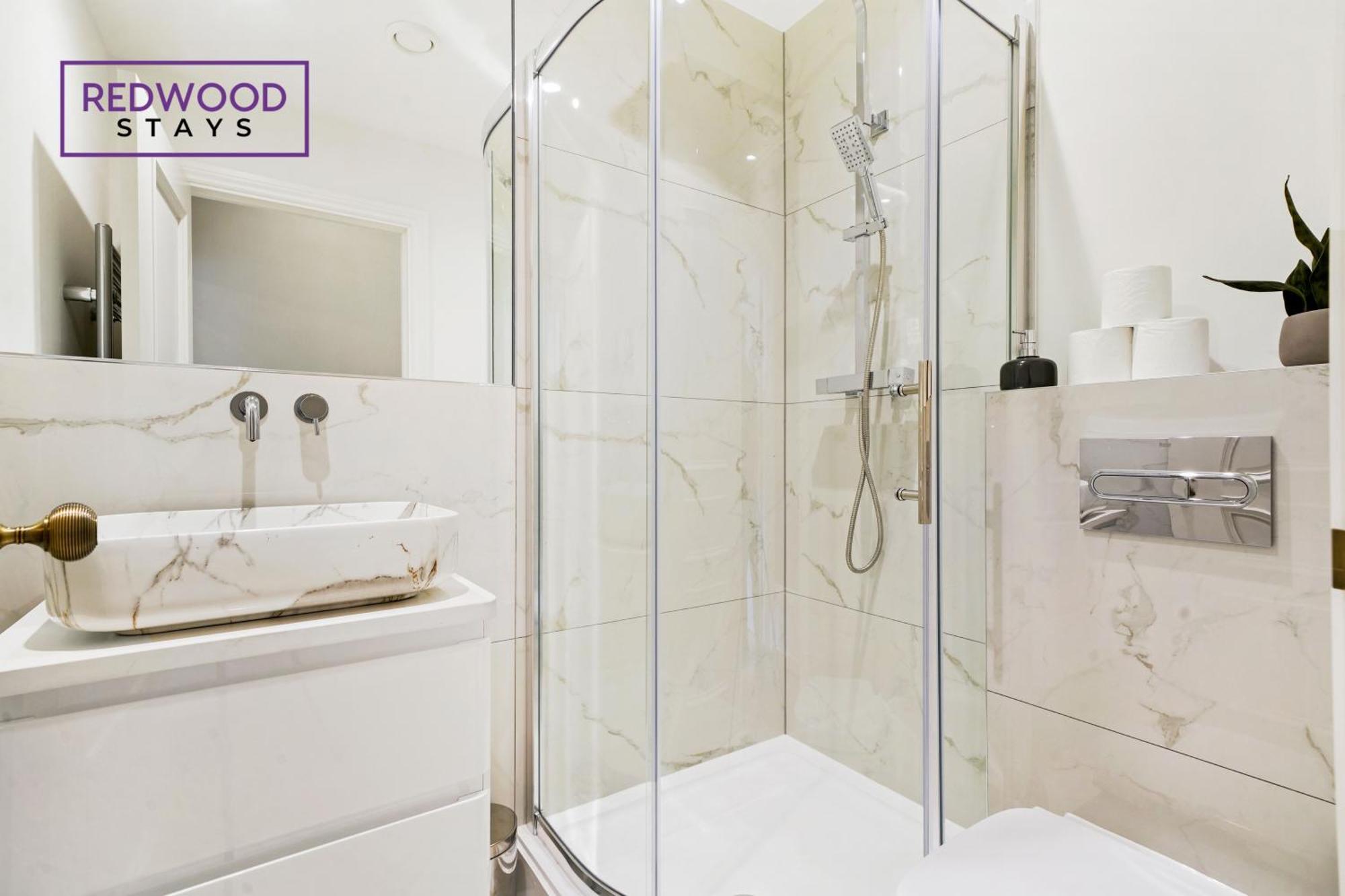 Top Quality 2 Bed 1 Bath Apartments For Contractors By Redwood Stays Reading Kültér fotó
