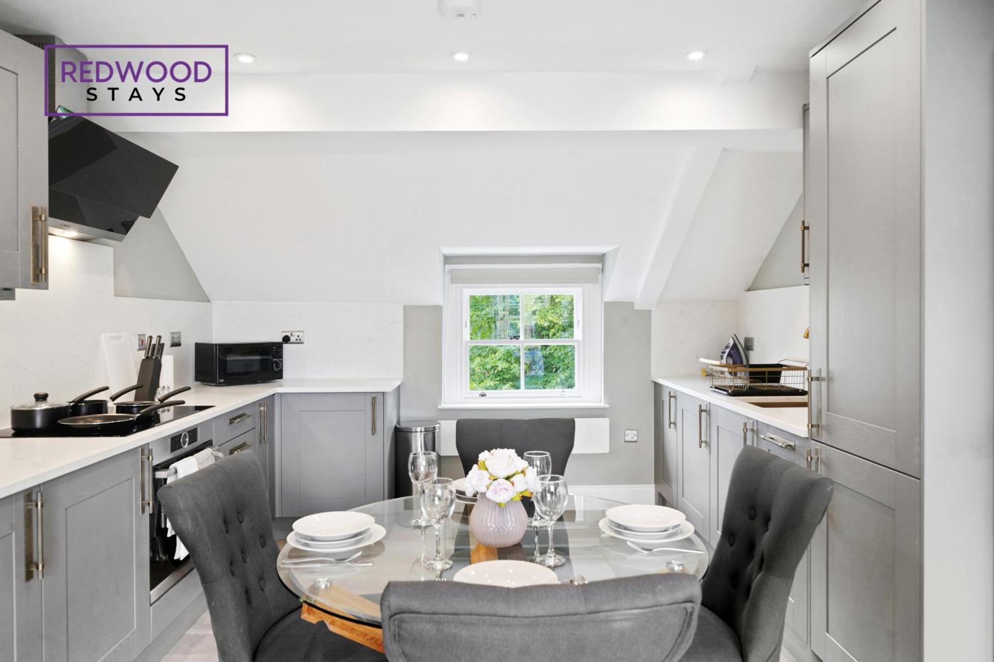 Top Quality 2 Bed 1 Bath Apartments For Contractors By Redwood Stays Reading Kültér fotó